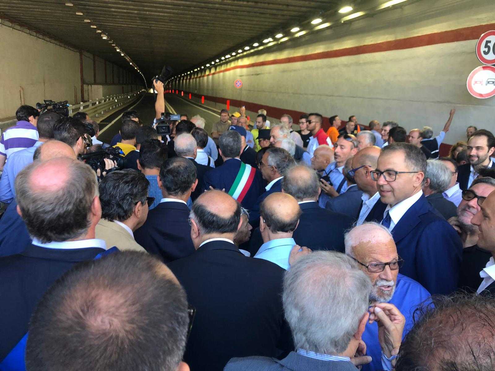 Cava de’ Tirreni: inaugurato il sottovia veicolare, presente anche il Governatore De Luca